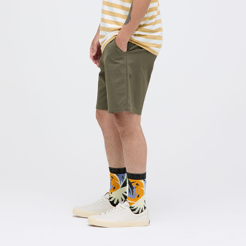COMPOUND CHINO SHORT image number 2
