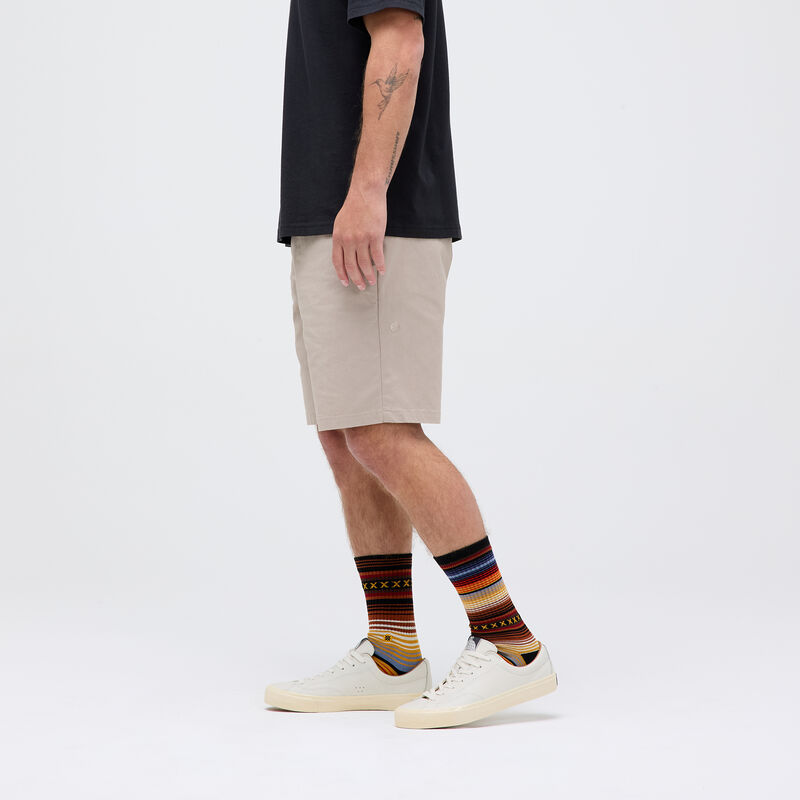 COMPOUND CHINO SHORT image number 2