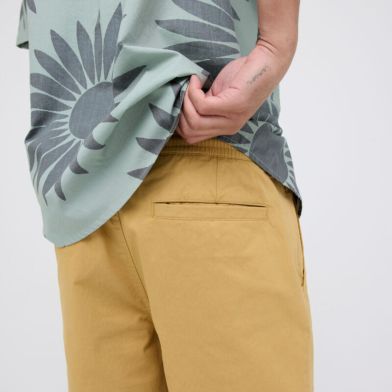 COMPOUND CHINO SHORT image number 6