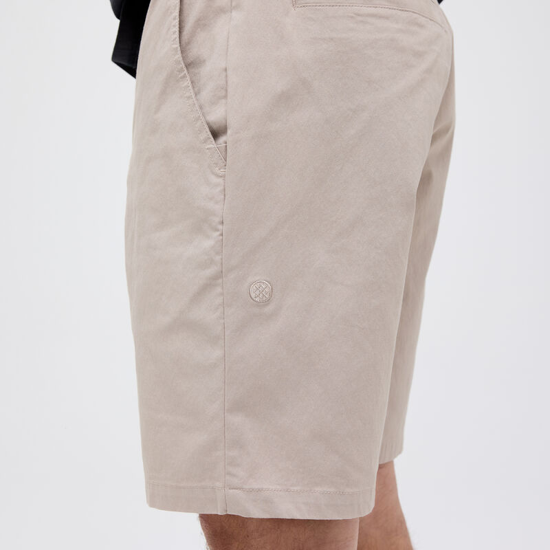 COMPOUND CHINO SHORT image number 7